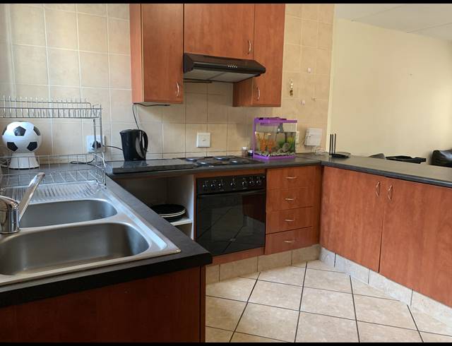 2 BEDROOM TOWNHOUSE SOLD IN PEBBLE CREEK